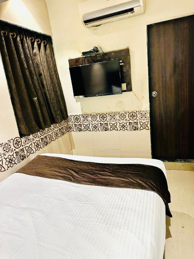 Hotel Kalpana Residency - Near Us Embassy Bombaj Exteriér fotografie